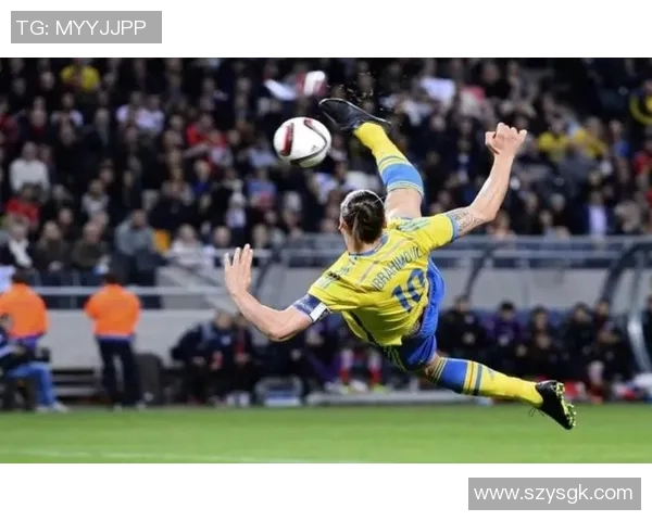 足球明星单手指天庆祝进球瞬间展现激情与荣耀的完美瞬间